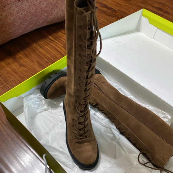 NEW GIANNI BINI SUEDE TALL COMBAT BOOTS. SIZE 6. - Picture 3 of 6